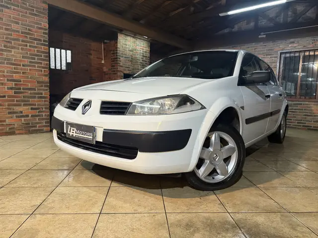 Carro Renault Megane Sedan 2008 Mégane Sedan Expression 1.6 16V (flex)