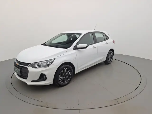 Carro Chevrolet Onix Plus 2024 LT 1.0