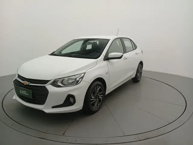 Carro Chevrolet Onix Plus 2024 LT 1.0