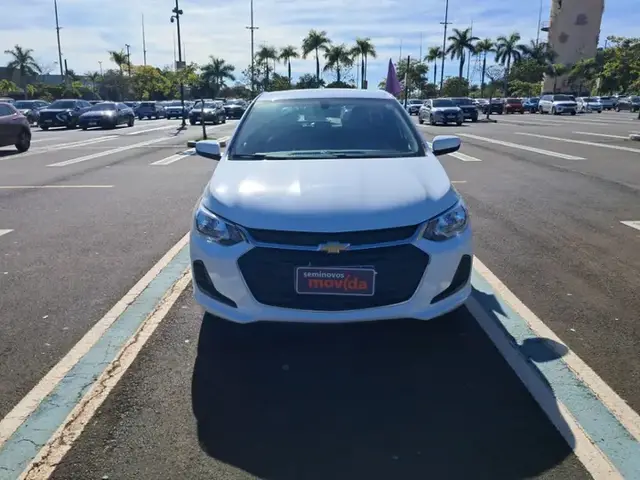 Carro Chevrolet Onix 2023 LT 1.0
