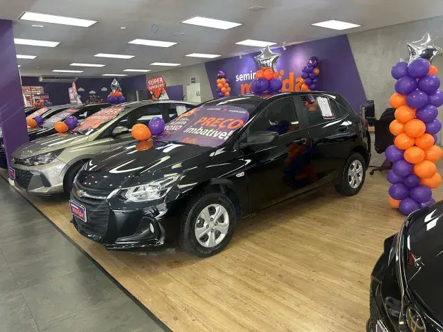Carro Chevrolet Onix 2024 1.0
