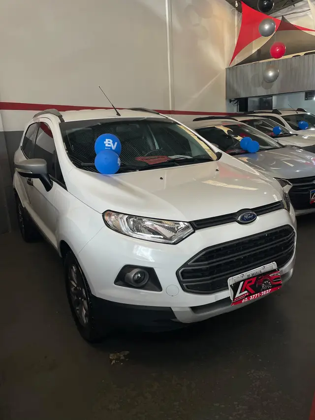 Carro Ford EcoSport 2015 Ecosport Freestyle Powershift 2.0 16V (Flex)