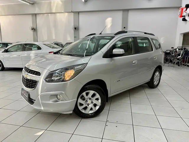 Carro Chevrolet Spin 2017 LTZ 7S 1.8 (Flex)