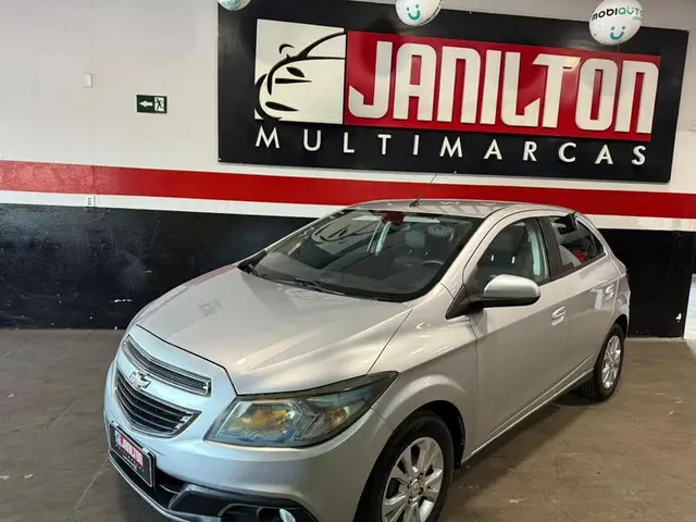 Carro Chevrolet Onix 2015 1.4 Effect SPE/4
