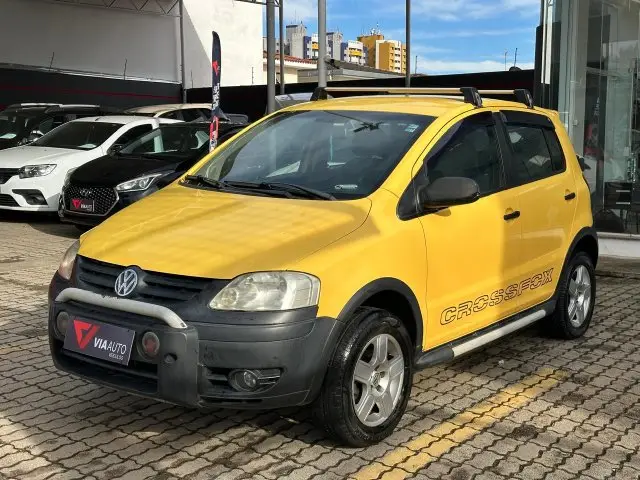 Carro Volkswagen CrossFox 2005 1.6 (Flex)