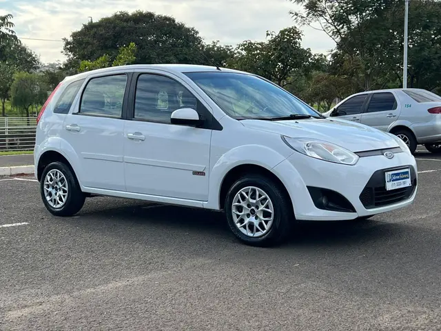 Carro Ford Fiesta Hatch 2013 1.6 (Flex)