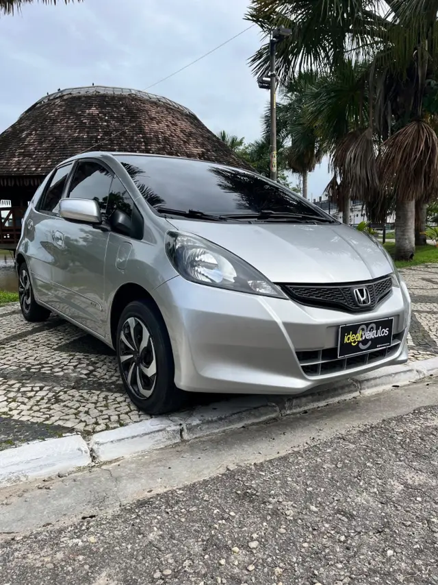 Carro Honda Fit 2014 DX 1.4 (Flex)