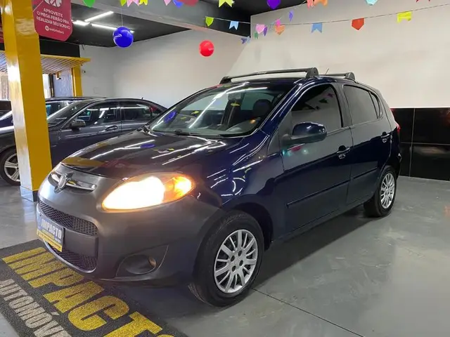 Carro Fiat Palio 2014 Attractive 1.0 8V (Flex)
