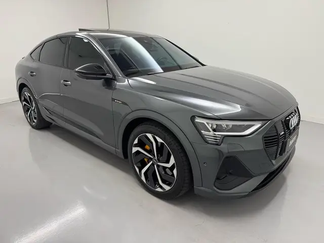 Carro Audi e-tron 2022 Performance Black Quattro (Aut)