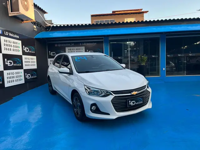 Carro Chevrolet Onix 2024 LT 1.0 Turbo