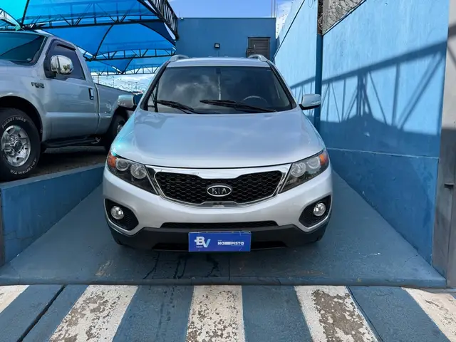 Carro Kia Sorento 2012 2.4 16V 4x2 (Aut)
