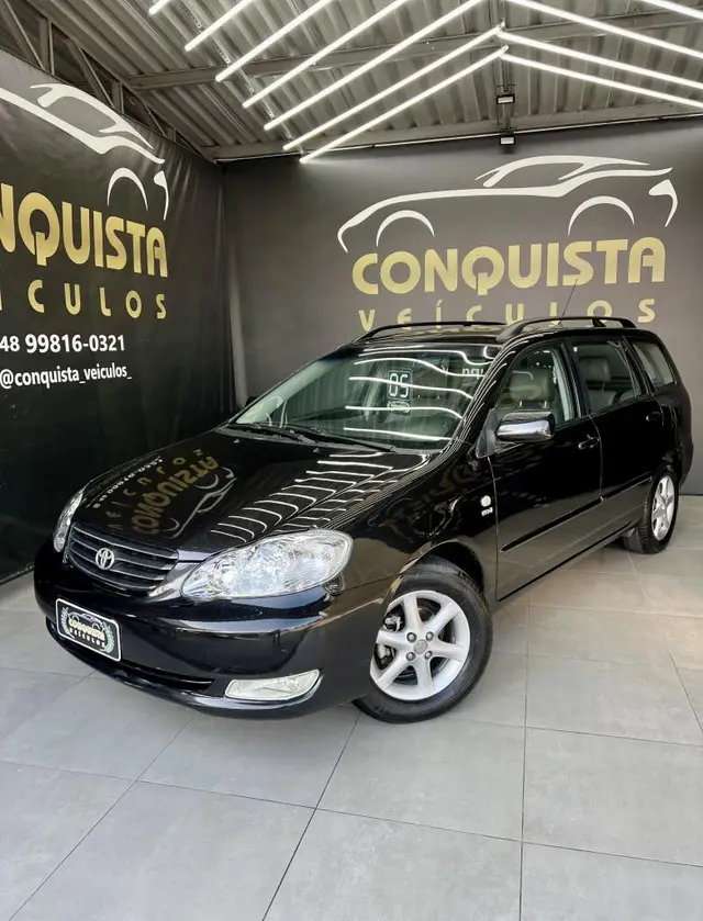 Carro Toyota Fielder 2005 1.8 16V (aut)
