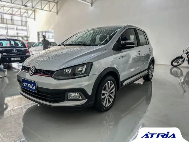 Carro Volkswagen Fox 2016 1.6 16v MSI Pepper I-Motion (Flex)