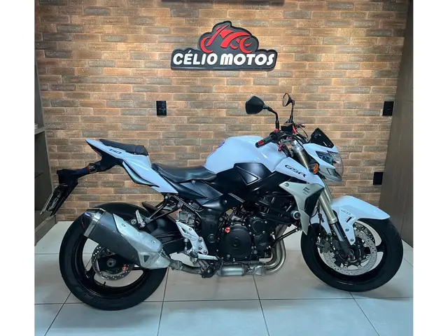 Carro Suzuki GSR 750 2015 GSR 750A