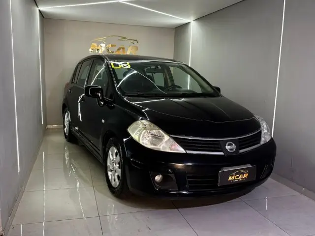 Carro Nissan Tiida 2008 SL 1.8