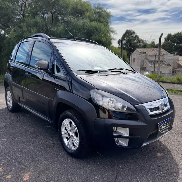 Carro Fiat Idea 2011 Adventure 1.8 16V E.TorQ Dualogic (Flex)