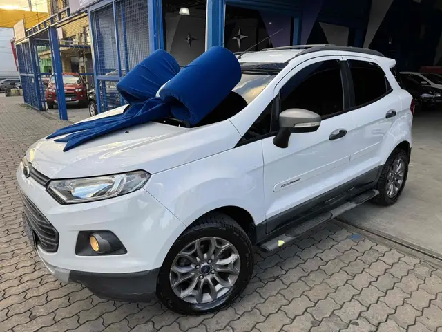 Carro Ford EcoSport 2015 Ecosport Freestyle Powershift 2.0 16V (Flex)
