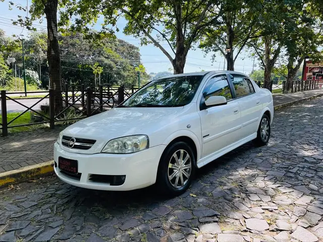 Carro Chevrolet Astra Sedan 2008 Advantage 2.0 (Flex)