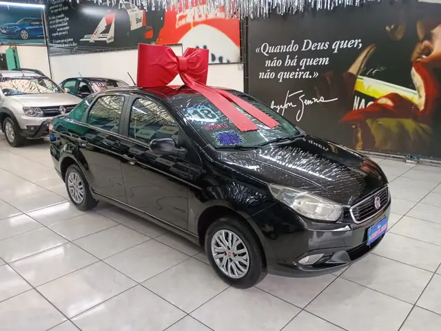 Carro Fiat Grand Siena 2018 Attractive 1.0 (Flex)
