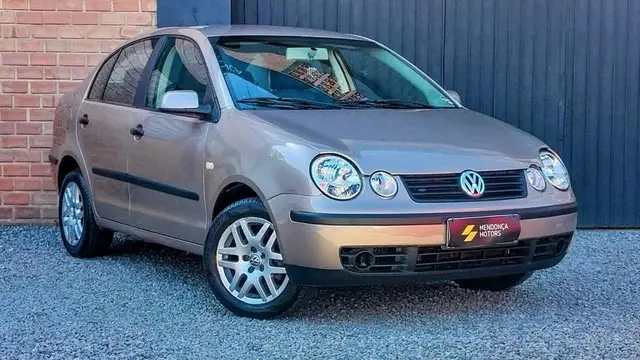 Carro Volkswagen Polo Sedan 2006 1.6 8V (Flex)
