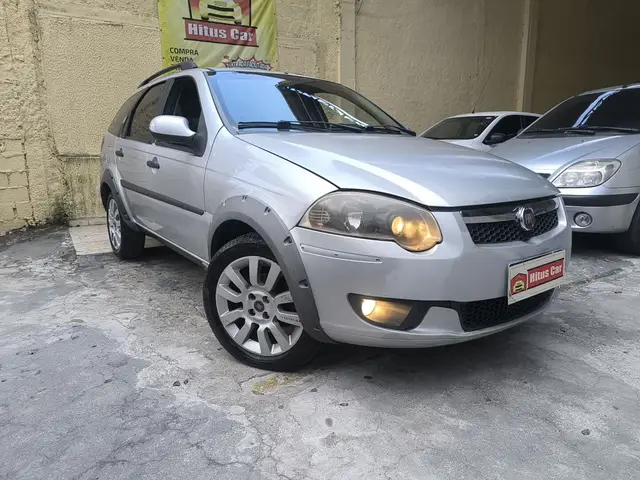Carro Fiat Weekend 2015 Trekking 1.6 E.torQ (Flex)