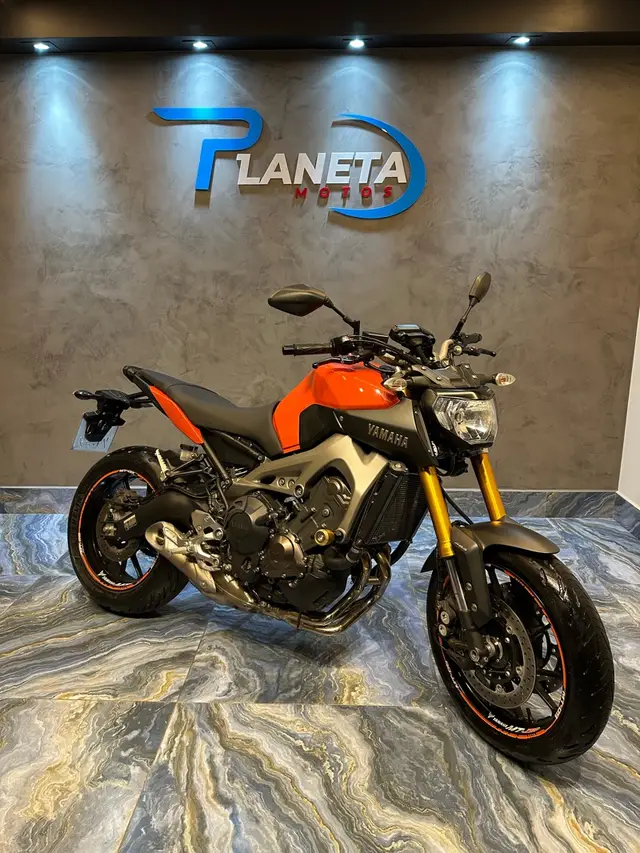 Carro Yamaha MT-09  2016 ABS