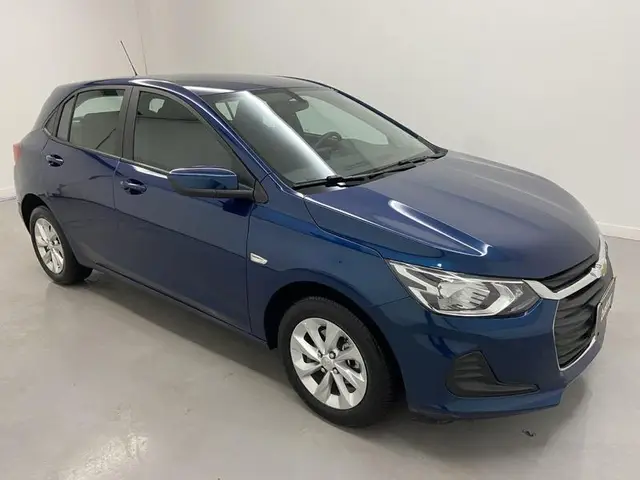 Carro Chevrolet Onix Plus 2023 LT 1.0