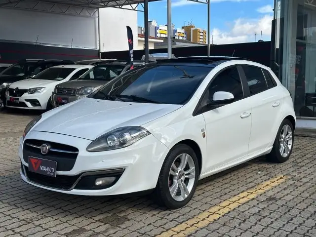 Carro Fiat Bravo 2016 T-Jet 1.4 16V