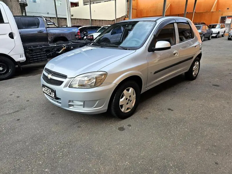 Chevrolet LT 1.0 (Flex)