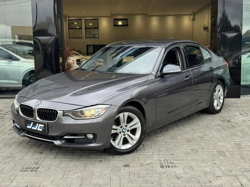 BMW 320i 2.0
