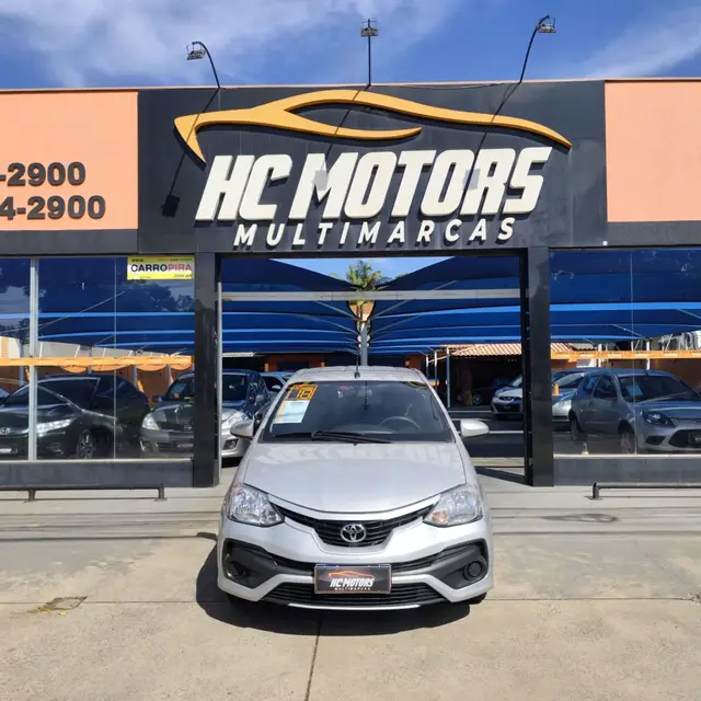 Carro Toyota Etios 2018 XS 1.5 (Aut) (Flex)