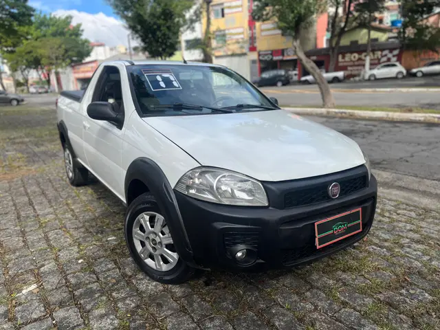 Carro Fiat Strada 2017 Hard Working 1.4 (Flex) (Cabine Simples)