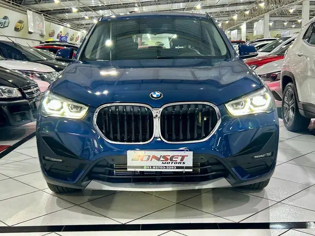 Carro BMW X1 2022 sDrive20i 2.0 Turbo (Aut.)