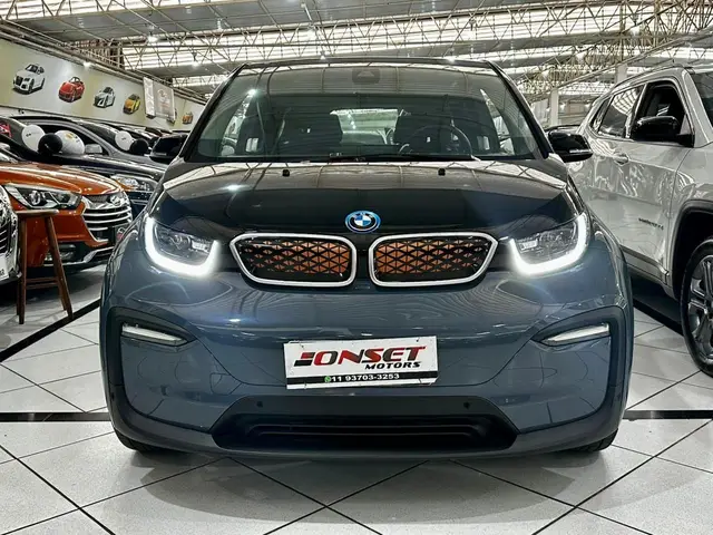 Carro BMW i3 2022 BEV Un. Forever 170cv Aut. (Életrico)