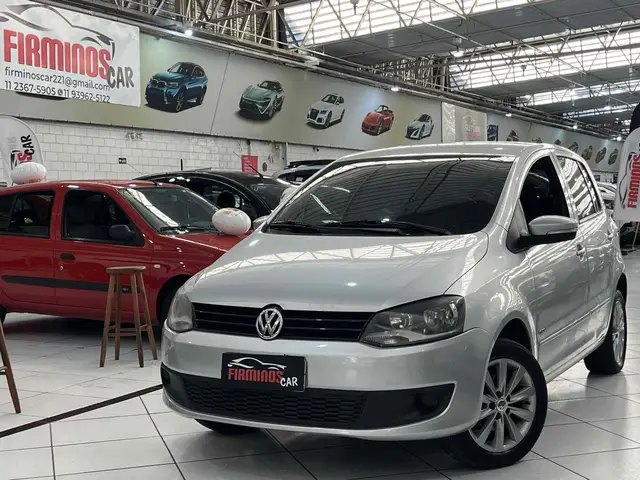 Carro Volkswagen Fox 2011 1.6 8V (Flex)