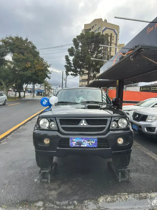 Carro Mitsubishi Pajero Sport 2005 SE 4X4 2.8 (aut)