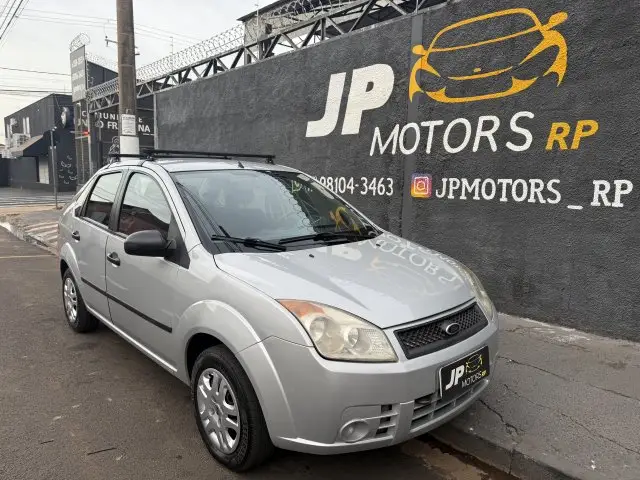 Carro Ford Fiesta Sedan 2008 1.0 (Flex)
