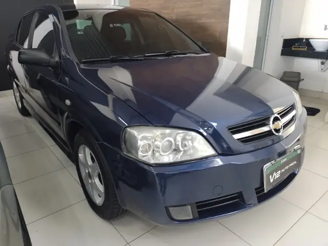 Carro Chevrolet Astra Hatch 2009 Advantage 2.0 (Flex)