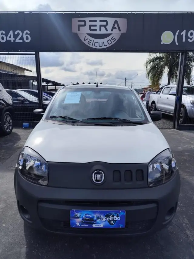 Carro Fiat Uno 2012 Vivace Celeb. 1.0 8V (Flex) 4p