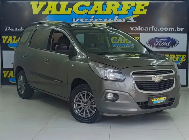 Carro Chevrolet Spin 2014 Advantage 5S 1.8 (Flex)