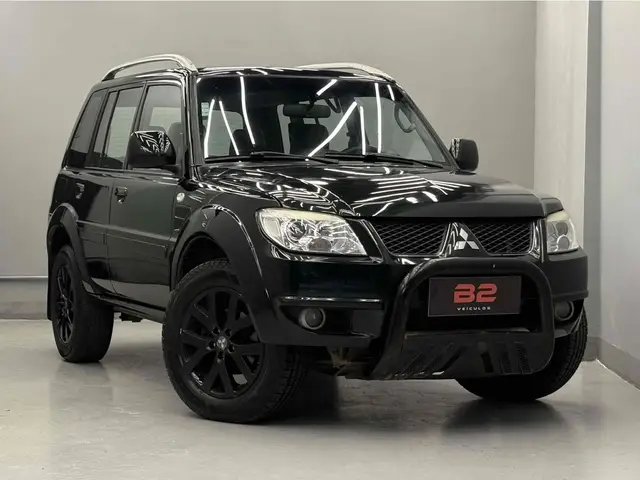 Carro Mitsubishi Pajero TR4 2012 2.0 16V 4x2 (Flex)