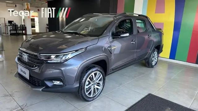 Carro Fiat Strada 2025 Volcano 1.3