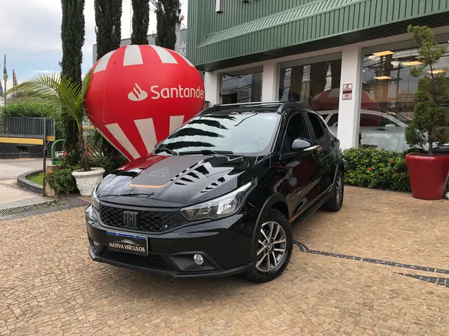 Carro Fiat Argo 2023 Trekking 1.3 (Aut.)