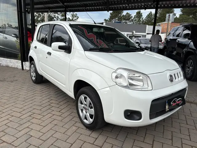 Carro Fiat Uno 2013 Vivace Italia 1.0 8V (Flex) 4p