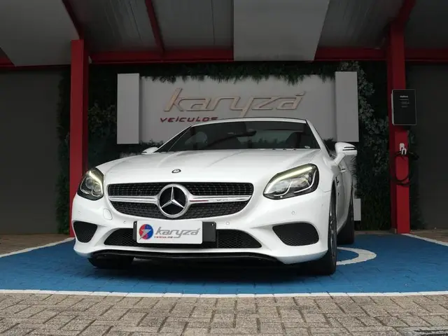 Carro Mercedes-Benz SLC  2017 300