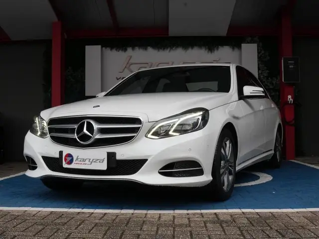 Carro Mercedes-Benz Classe E 2014 E 250 Avantgarde 2.0 CGI Turbo