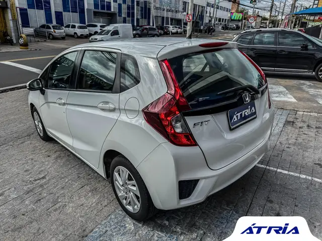 Carro Honda Fit 2016 1.5 16v LX CVT (Flex)