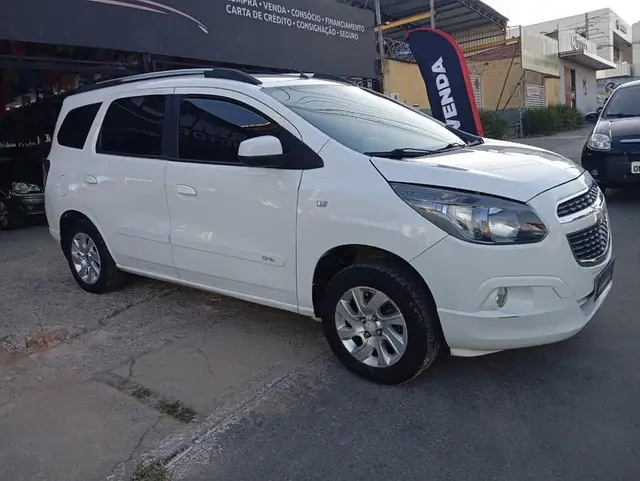 Carro Chevrolet Spin 2014 LTZ 7S 1.8 (Flex)