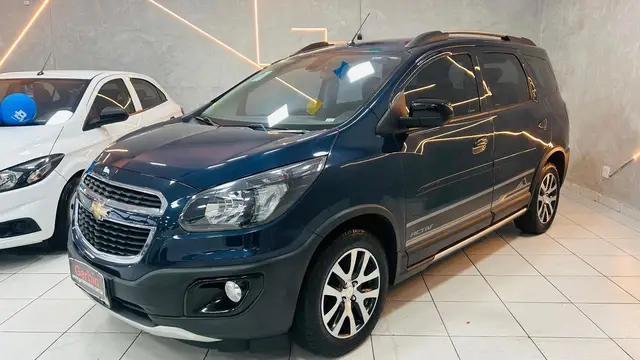 Carro Chevrolet Spin 2017 Activ 1.8 (Flex) (Aut)
