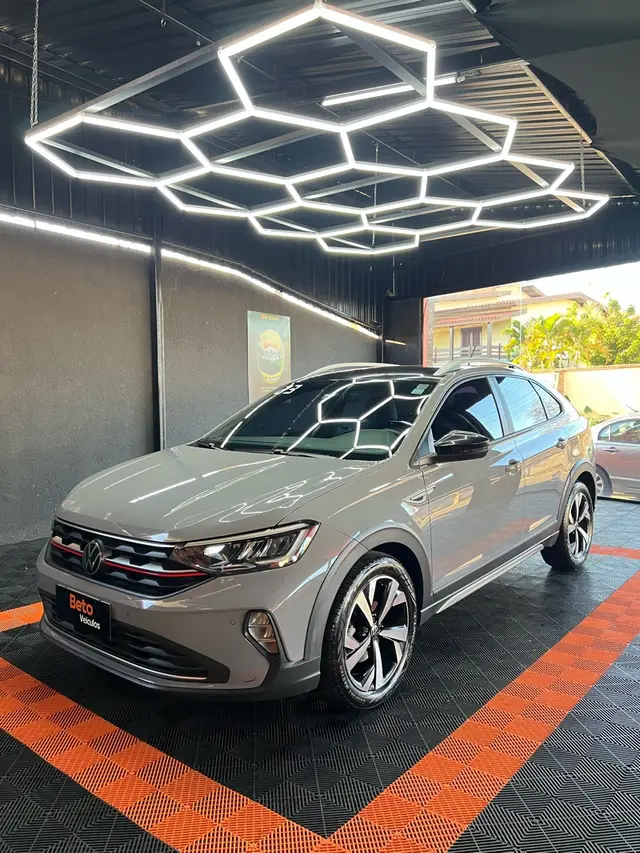 Carro Volkswagen Nivus 2023 Highline 200 TSI